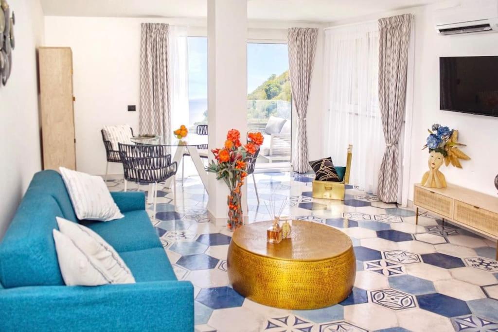 Suite Apartments Branco - Infinity Pool & Sea View - 5 Minuti Dal Centro Taormina Eksteriør billede