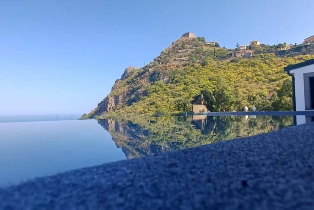 Suite Apartments Branco - Infinity Pool & Sea View - 5 Minuti Dal Centro Taormina Eksteriør billede
