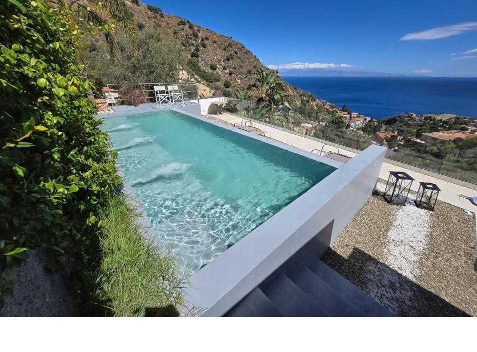 Suite Apartments Branco - Infinity Pool & Sea View - 5 Minuti Dal Centro Taormina Eksteriør billede